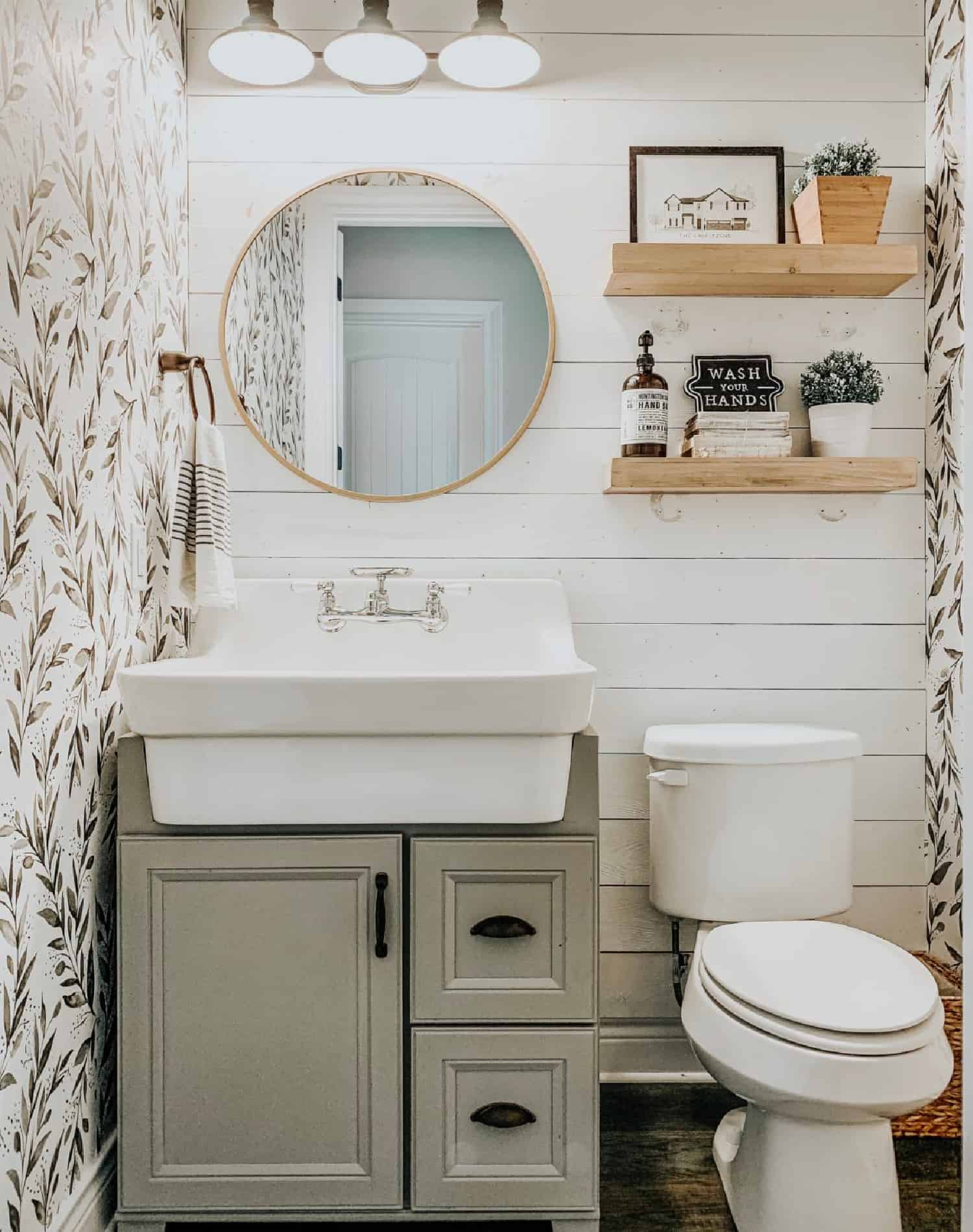 Small Bathroom DIY